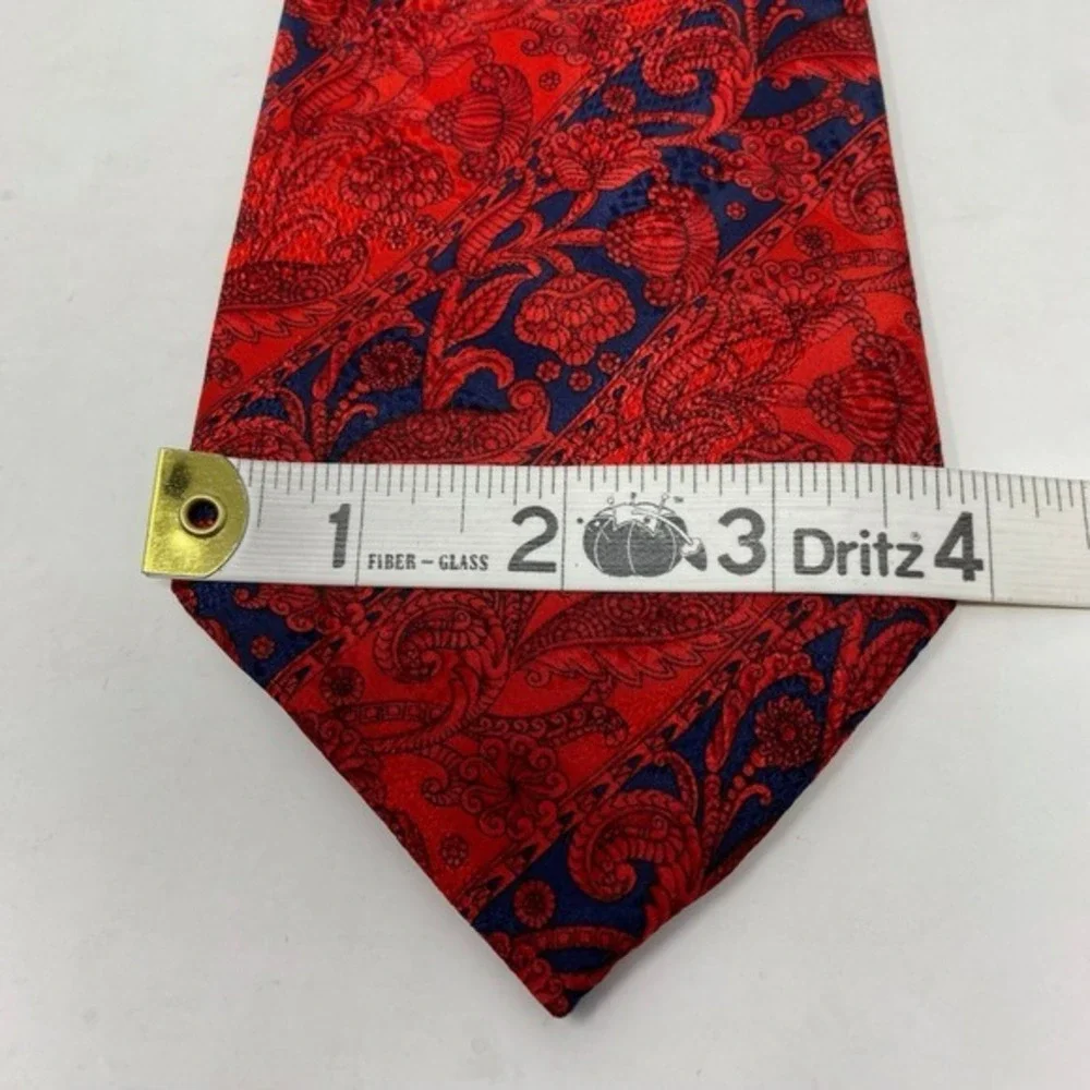 Lanvin Paris 100% Silk Tie Red Floral Paisley Pattern Made in France Old Money‎